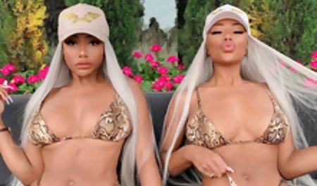 سیگار کشیدن MILFs هنگام خاموش شدن لباس ، فیلم سینمایی سوپرایرانی بازی را ادامه دهید