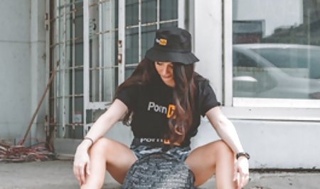 Curvy Melissa May قبل از لعنتی روی دانلود فیلم سوپر زن یک خروس بزرگ سیاه خفه می شود